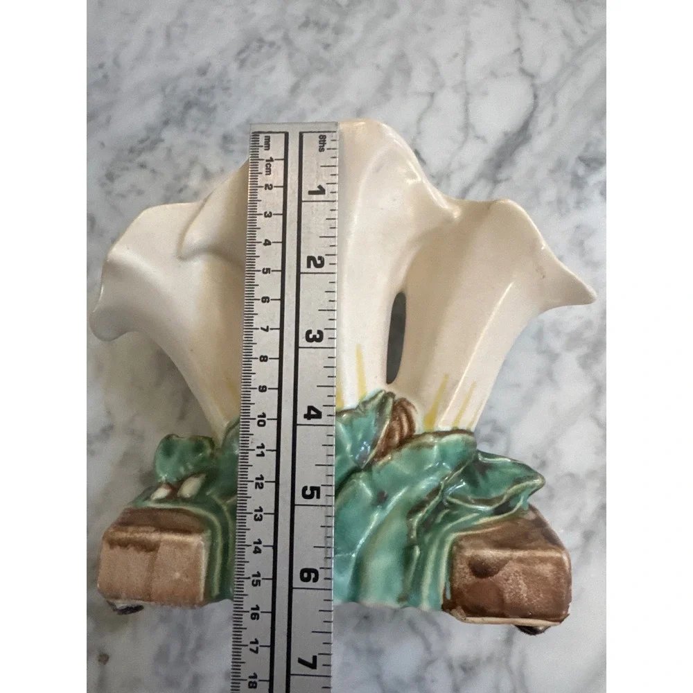 Vintage McCoy Pottery Calla Lily Triple Vase Hand Painted Cream Green 6.25in